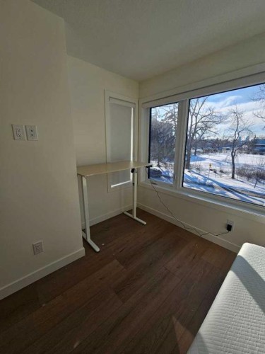 Upper-1512 21 Avenue Nw, Calgary, AB 