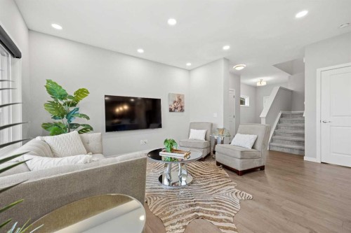 79 Mist Mountain Rise, Okotoks, AB - Indoor Photo Showing Living Room