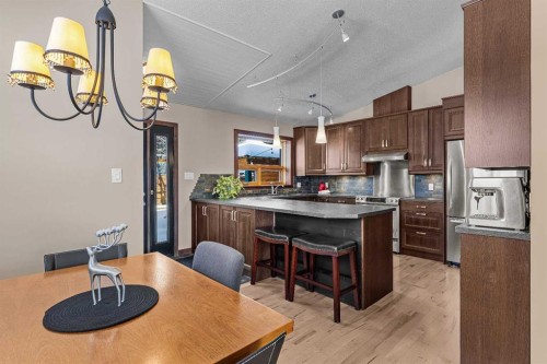 100 Settler Way, Canmore, AB - Indoor