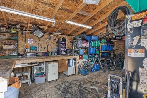 100 Settler Way, Canmore, AB - Indoor Photo Showing Other Room