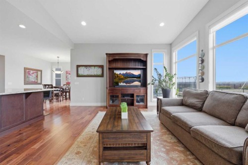 113 Cranarch Common Se, Calgary, AB - Indoor Photo Showing Living Room