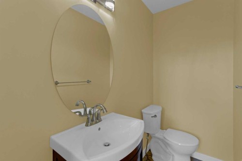 87 Candle Terrace Sw, Calgary, AB 
