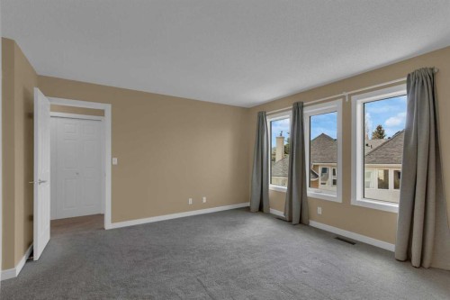 87 Candle Terrace Sw, Calgary, AB 