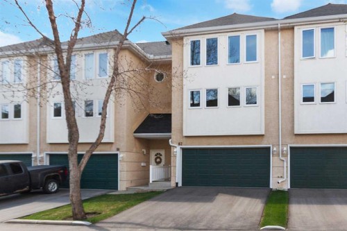 87 Candle Terrace Sw, Calgary, AB 