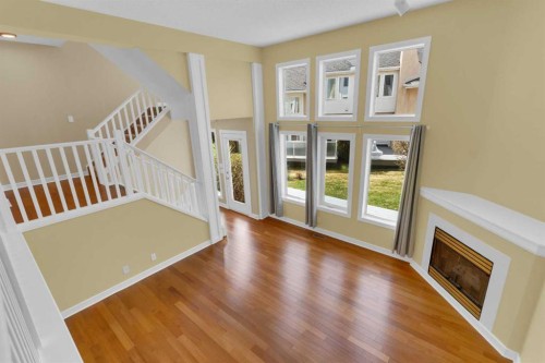 87 Candle Terrace Sw, Calgary, AB 