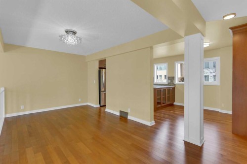 87 Candle Terrace Sw, Calgary, AB 