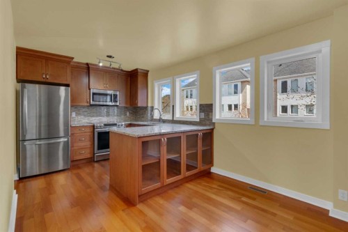 87 Candle Terrace Sw, Calgary, AB 