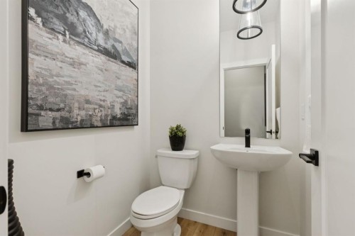 220 Precedence View, Cochrane, AB - Indoor Photo Showing Bathroom