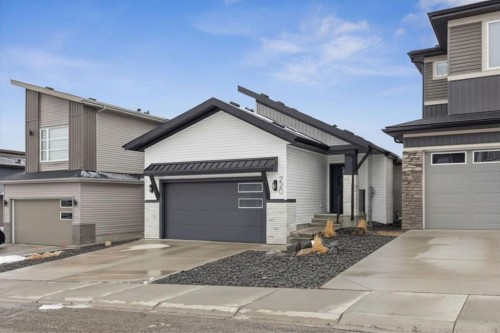 220 Precedence View, Cochrane, AB - Outdoor