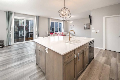 148 Carringham Road Nw, Calgary, AB - Indoor Photo Showing Kitchen