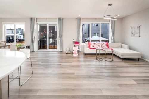148 Carringham Road Nw, Calgary, AB - Indoor Photo Showing Living Room
