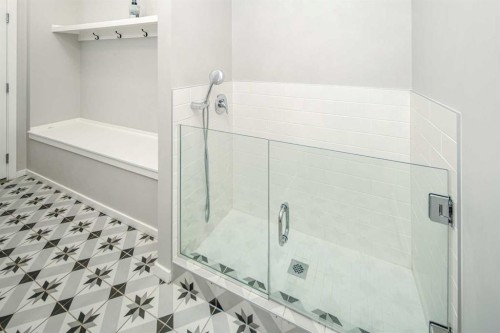 148 Carringham Road Nw, Calgary, AB - Indoor Photo Showing Bathroom