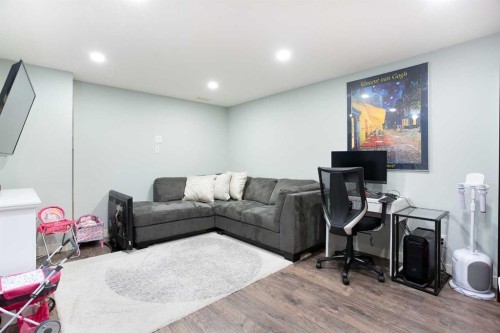 1074 Panatella Boulevard Nw, Calgary, AB - Indoor