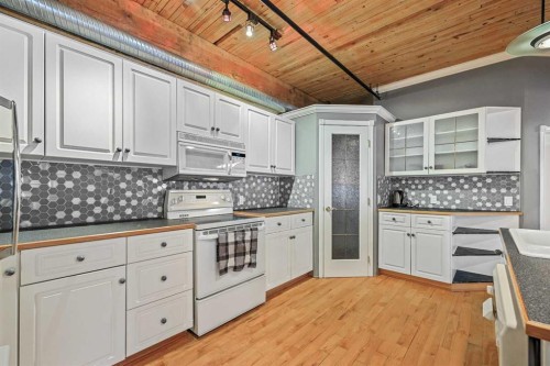 401-535 10 Avenue Sw, Calgary, AB - Indoor Photo Showing Kitchen