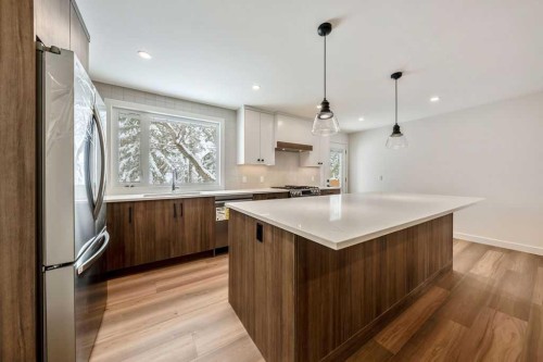 5880 Dalridge Hill Nw, Calgary, AB - Indoor Photo Showing Kitchen With Upgraded Kitchen