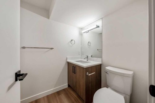 5880 Dalridge Hill Nw, Calgary, AB - Indoor Photo Showing Bathroom
