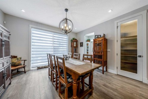 1514 33 Avenue Sw, Calgary, AB - Indoor Photo Showing Dining Room