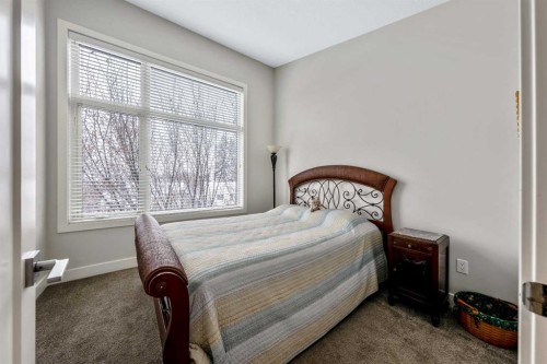 1514 33 Avenue Sw, Calgary, AB - Indoor Photo Showing Bedroom