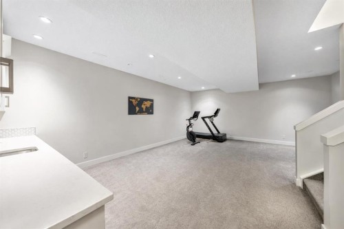 1514 33 Avenue Sw, Calgary, AB - Indoor