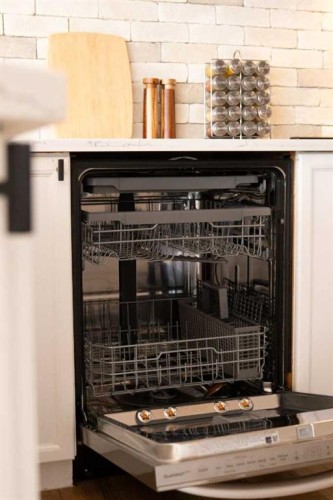 282 Chapalina Terrace Se, Calgary, AB - Indoor