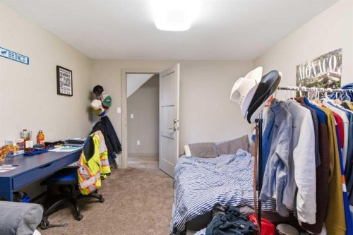 2910 Marquette Street Sw, Calgary, AB - Indoor