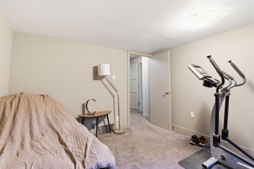 2910 Marquette Street Sw, Calgary, AB - Indoor