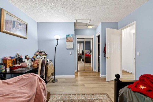 236 Mckerrell Way Se, Calgary, AB - Indoor