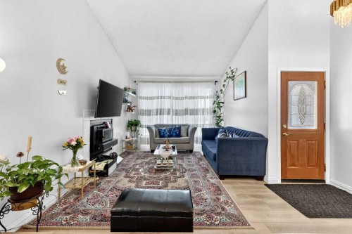 236 Mckerrell Way Se, Calgary, AB - Indoor