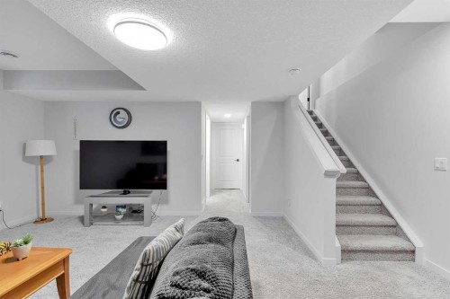 371 Fireside Way, Cochrane, AB - Indoor