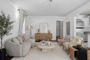 3-330 19 Avenue Sw, Calgary, AB  - Indoor Photo Showing Living Room 