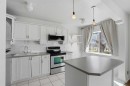 3-330 19 Avenue Sw, Calgary, AB  - Indoor Photo Showing Kitchen 