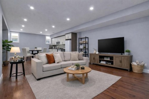 302 Kinniburgh Rd, Chestermere, AB - Indoor Photo Showing Living Room