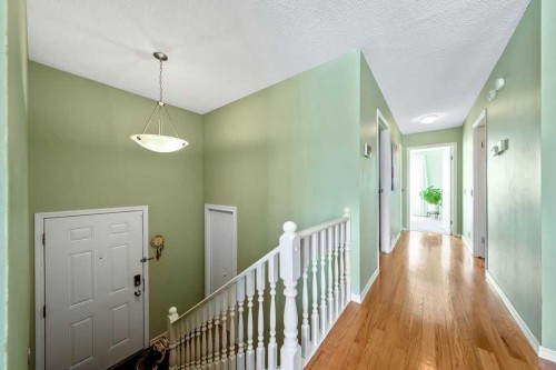 50 Cedarwood Rise Sw, Calgary, AB - Indoor Photo Showing Other Room