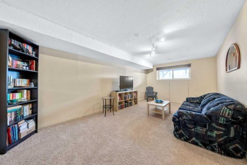 50 Cedarwood Rise Sw, Calgary, AB - Indoor