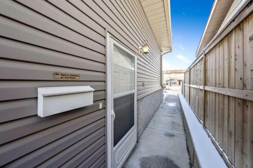 50 Cedarwood Rise Sw, Calgary, AB - Outdoor With Exterior