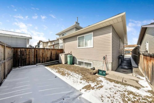 50 Cedarwood Rise Sw, Calgary, AB - Outdoor With Exterior