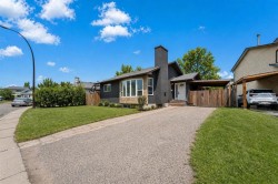 19 Castlepark Way NE Calgary, AB T3J 1R7