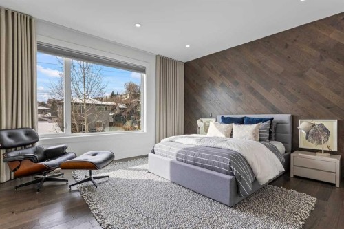 511 7 Street Ne, Calgary, AB - Indoor Photo Showing Bedroom