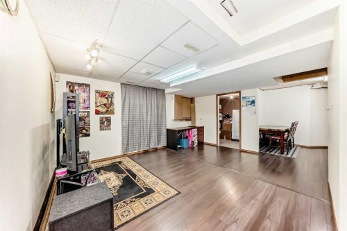 16062 Everstone Road Sw, Calgary, AB - Indoor