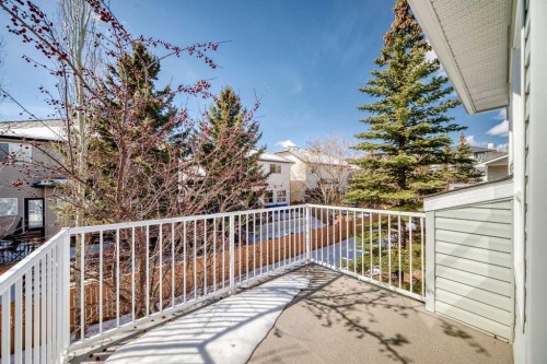 220 Rocky Ridge Villas Nw, Calgary, AB - Outdoor