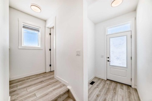 357 Calhoun Common Ne, Calgary, AB - Indoor Photo Showing Other Room
