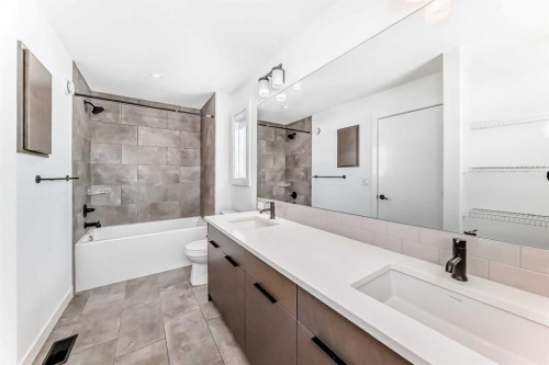 357 Calhoun Common Ne, Calgary, AB - Indoor Photo Showing Bathroom