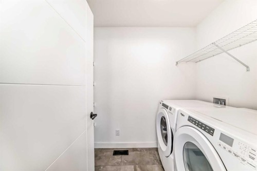 357 Calhoun Common Ne, Calgary, AB - Indoor Photo Showing Laundry Room