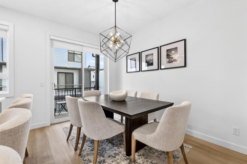 10 Currie Walk Sw, Calgary, AB - Indoor Photo Showing Dining Room