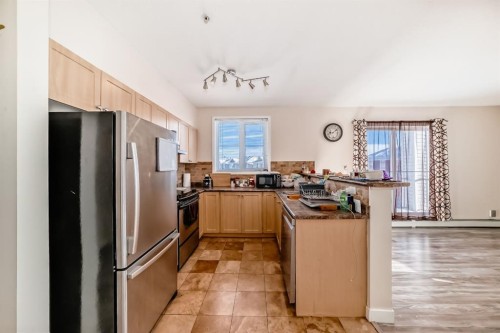 2202-333 Taravista Drive Ne, Calgary, AB - Indoor Photo Showing Kitchen