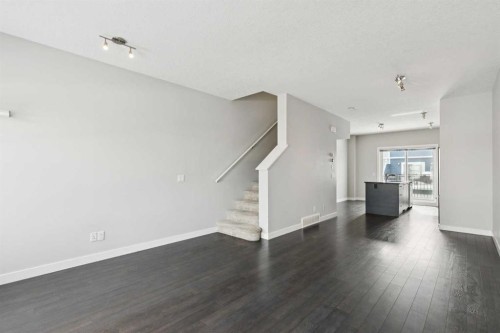 2506 Jumping Pound Common, Cochrane, AB - Indoor Photo Showing Other Room