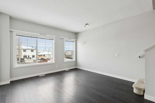 2506 Jumping Pound Common, Cochrane, AB - Indoor