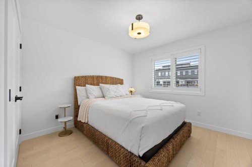 80 Timberline Way Sw, Calgary, AB - Indoor Photo Showing Bedroom