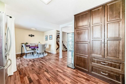 200 Edgemont Estates Drive Nw, Calgary, AB - Indoor