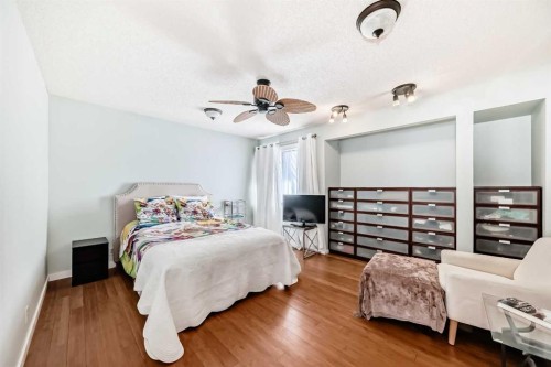 200 Edgemont Estates Drive Nw, Calgary, AB - Indoor Photo Showing Bedroom